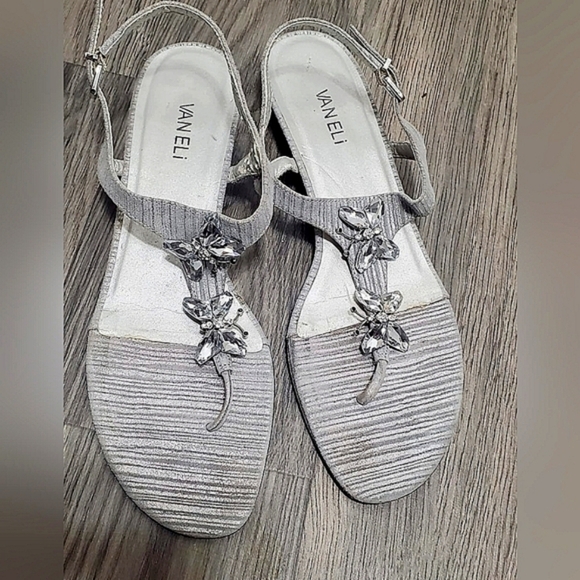 Van Eli Elegant Women's Silver Sandals With Butterfly Emblem Size 11.5🌴 - Picture 1 of 8